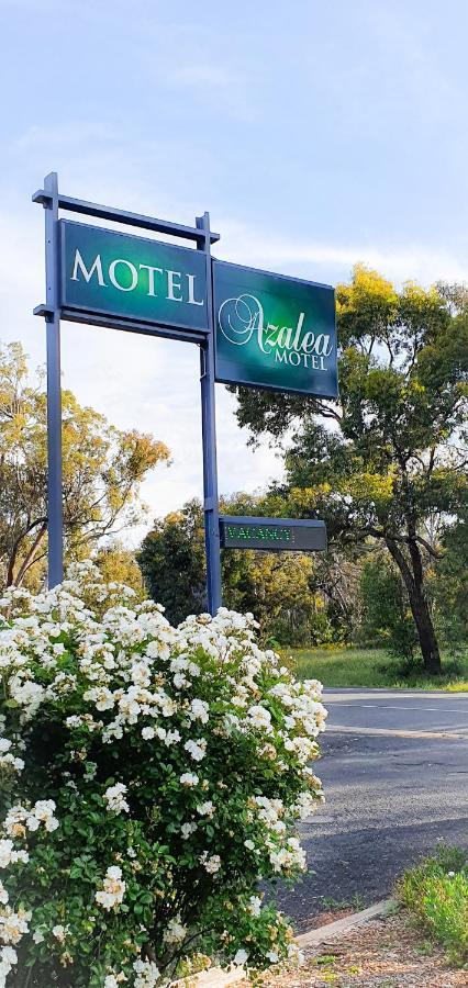 Azalea Motel Кунабарабран Екстериор снимка